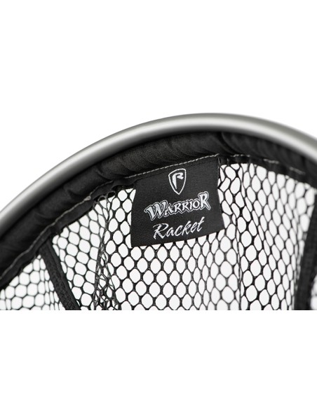 SACADERA GOMA FOX RAGE WARRIOR 32x47x40CM